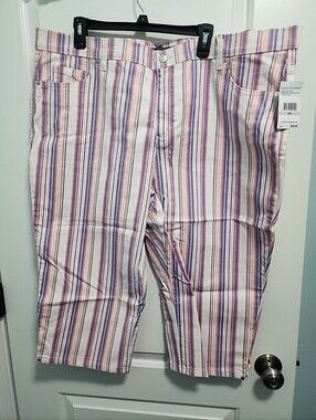 Gloria Vanderbilt Women's  Shorts Bermudas